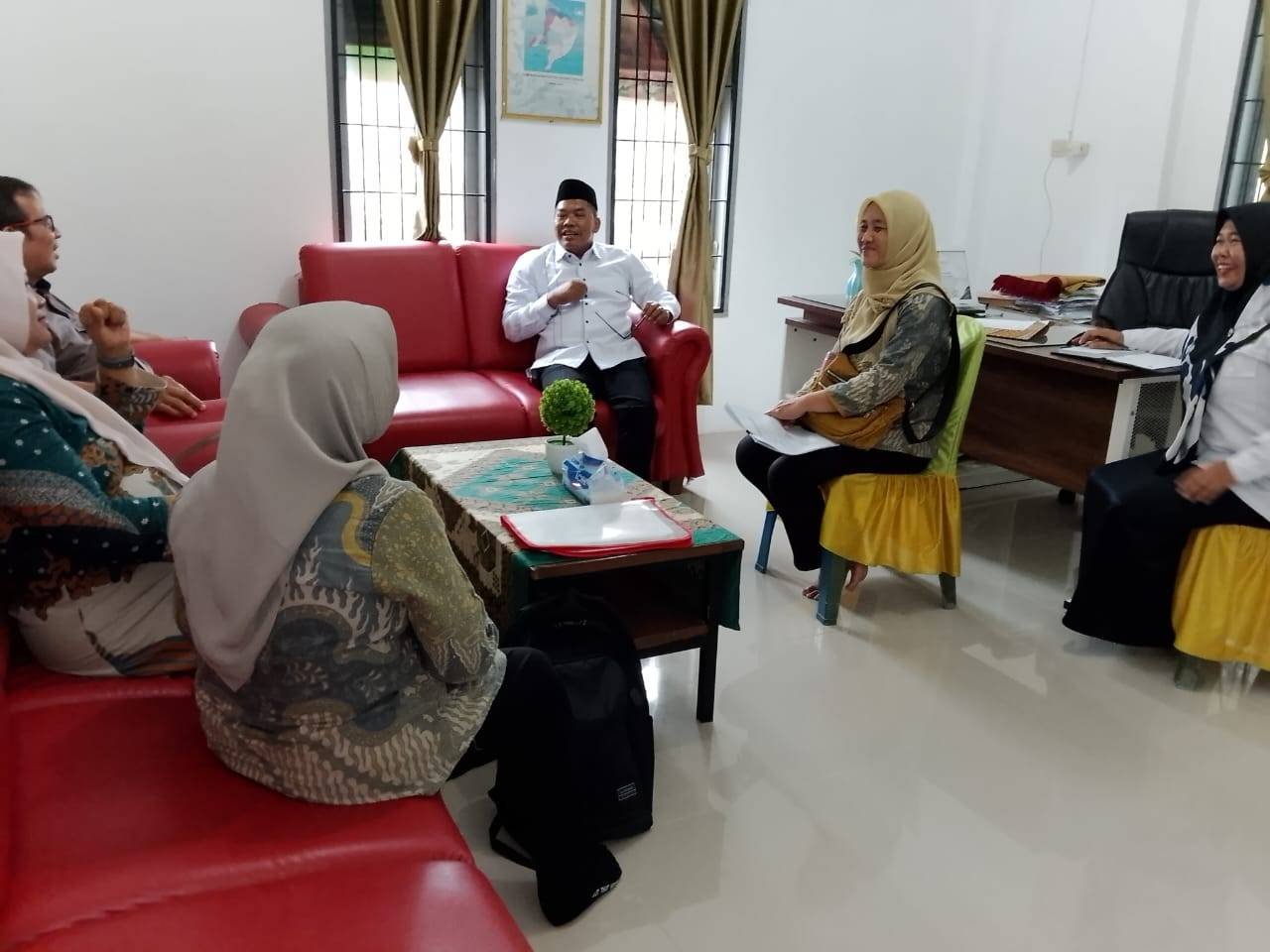 Kepala KUA Pantai Cermin Sambut Tim Inspektorat Tanjung Balai Konsultasi Pencatatan Nikah