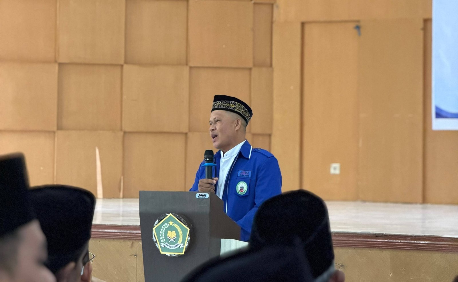 PW APRI Kaltim Gelar Peningkatan Kapasitas Kepenghuluan dan Kukuhkan Lima Pengurus Cabang