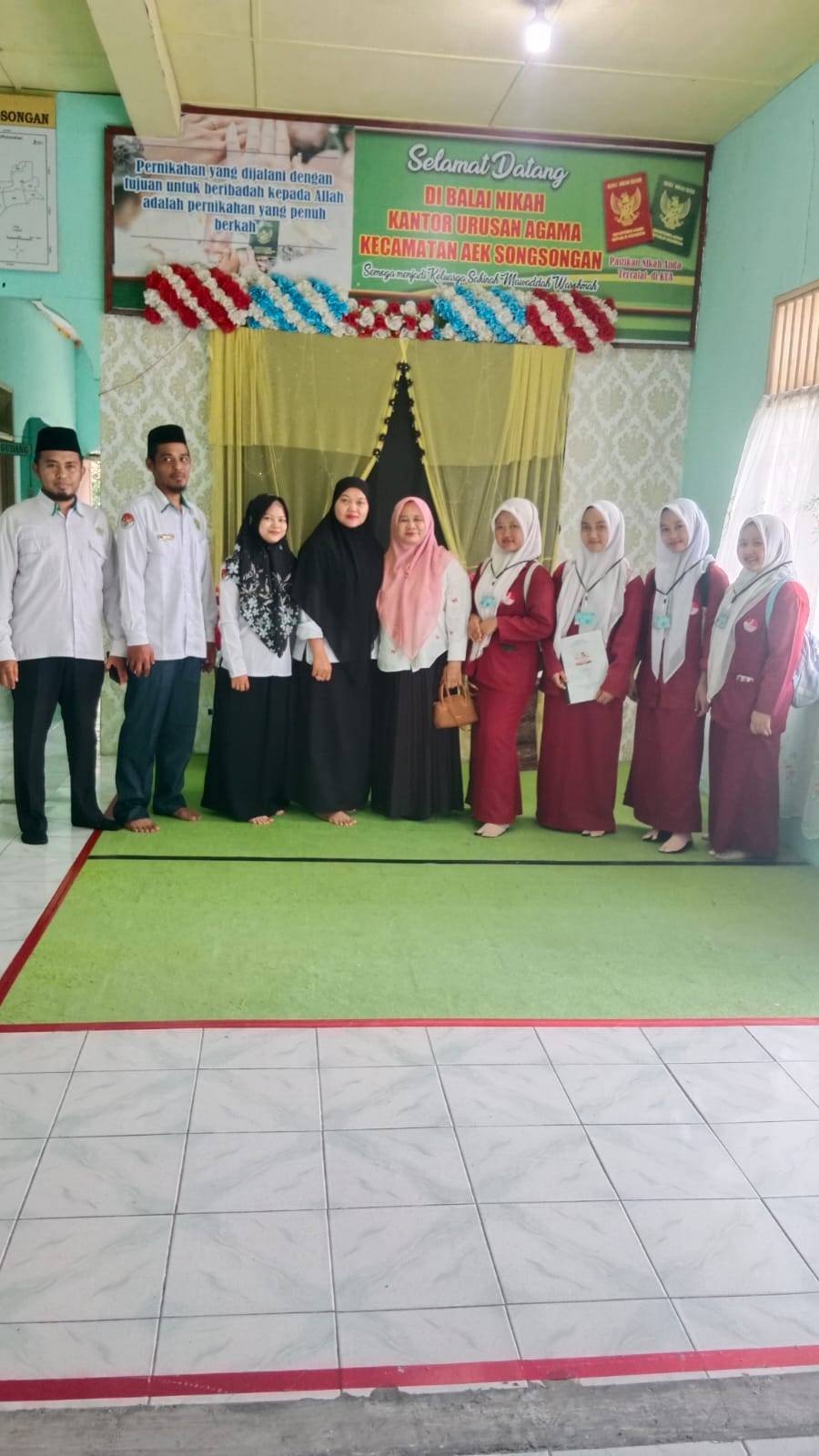 KUA Aek Songsongan Kembali Terima Siswi PKL SMK Triyadikayasa, Wujud Sinergi Dunia Pendidikan dan Pelayanan Publik