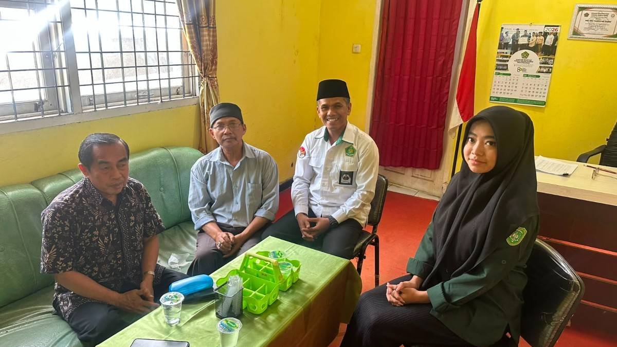 Penjemputan Mahasiswa PKL UIR di KUA Kecamatan Marpoyan Damai