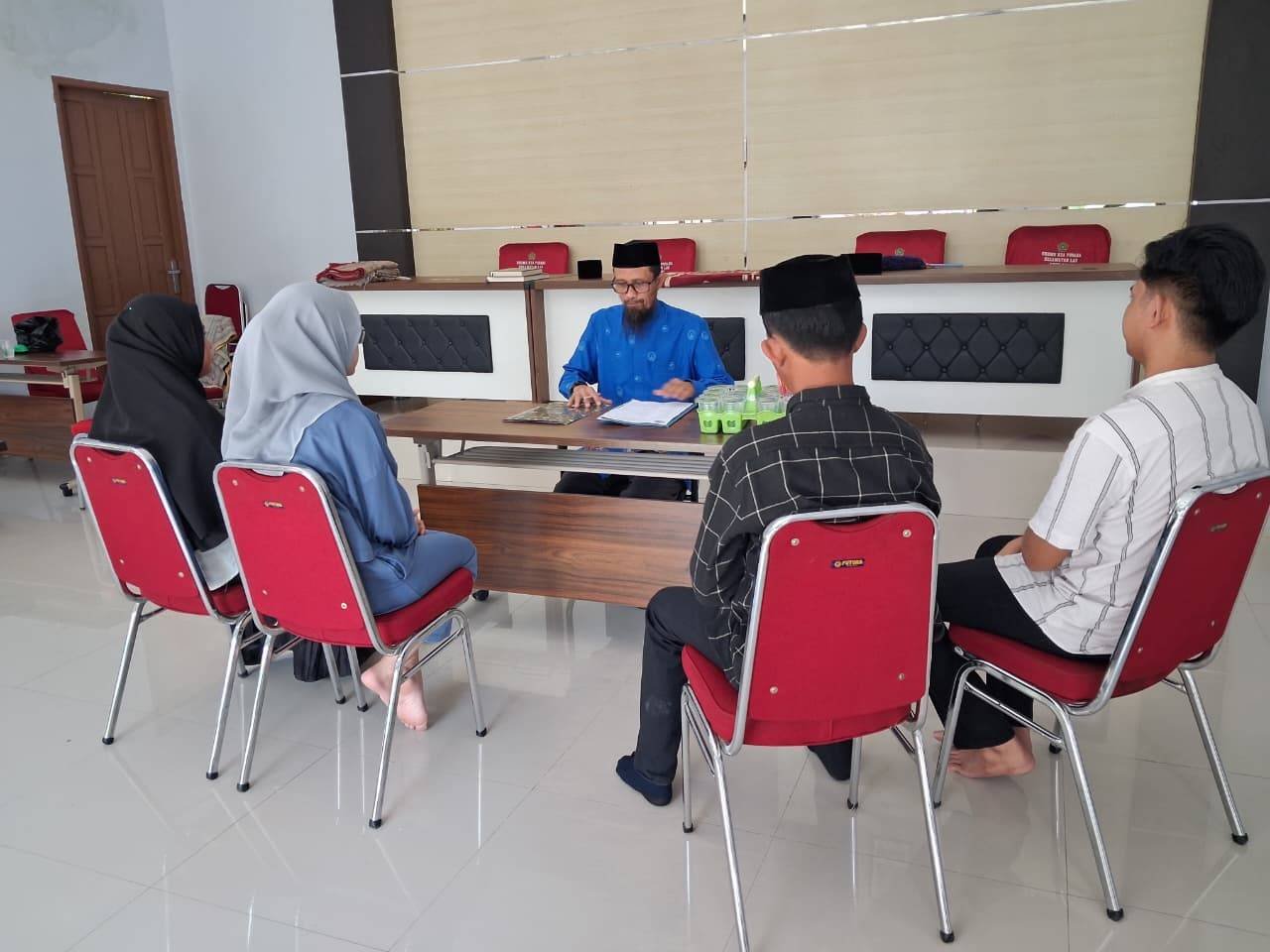 Bimbingan Perkawinan: Penghulu KUA Lau Dorong Terwujudnya Keluarga Sakinah Melalui Pemahaman Fiqih Ibadah Pernikahan