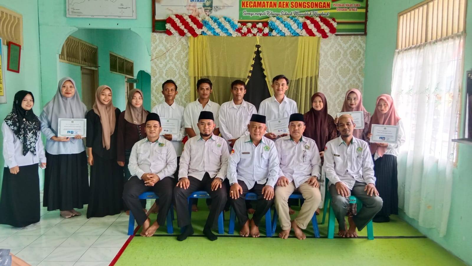 Melalui Bimbingan Perkawinan, KUA Aek Songsongan Siapkan Catin Menuju Keluarga Sakinah Mawaddah wa Rahmah