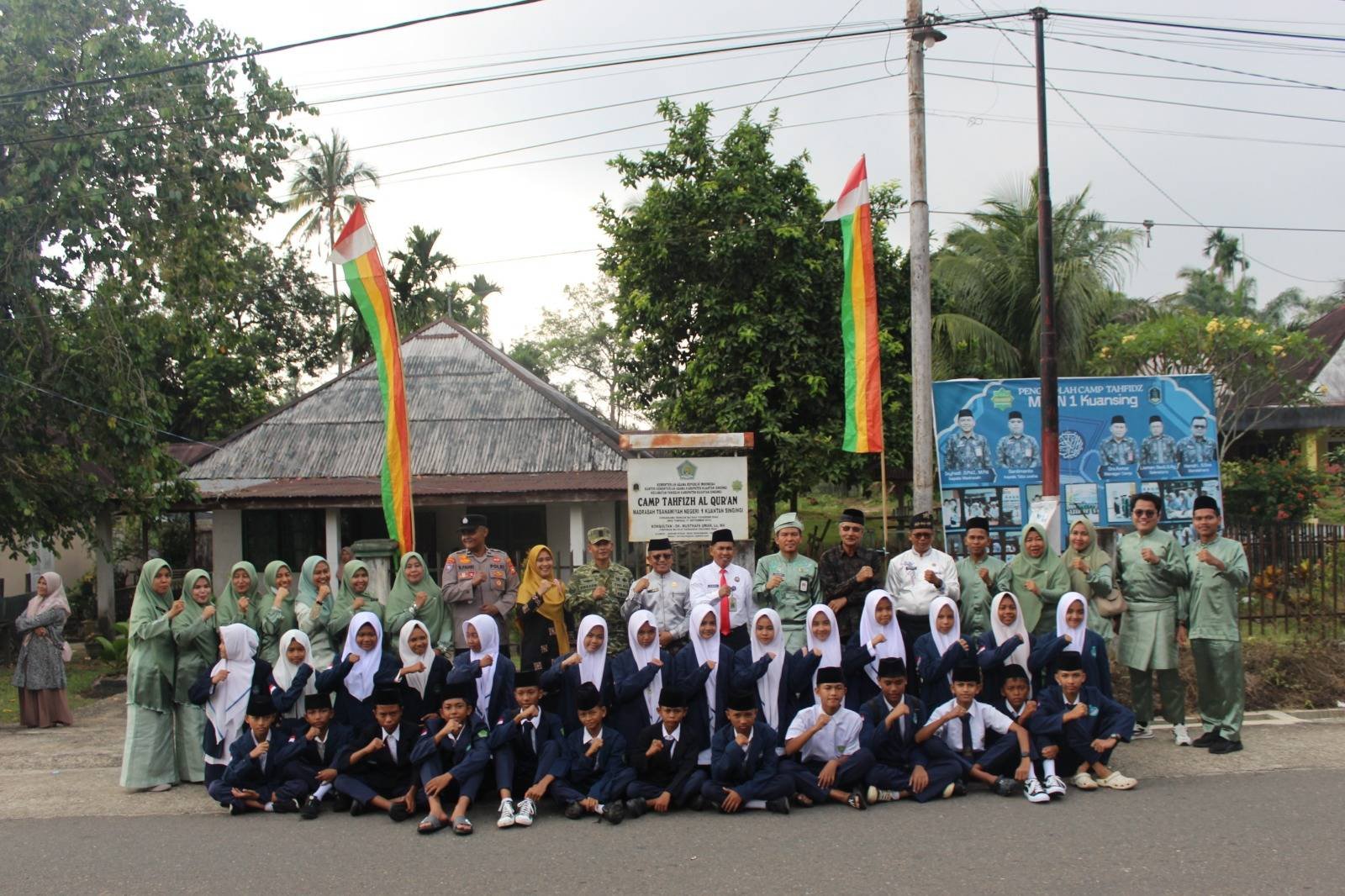 Kepala KUA Pangean Dorong Lahirnya Generasi Qur'ani Pada Pembukaan Camp Tahfidz Angkatan X MTs N 1 Kuantan Singingi