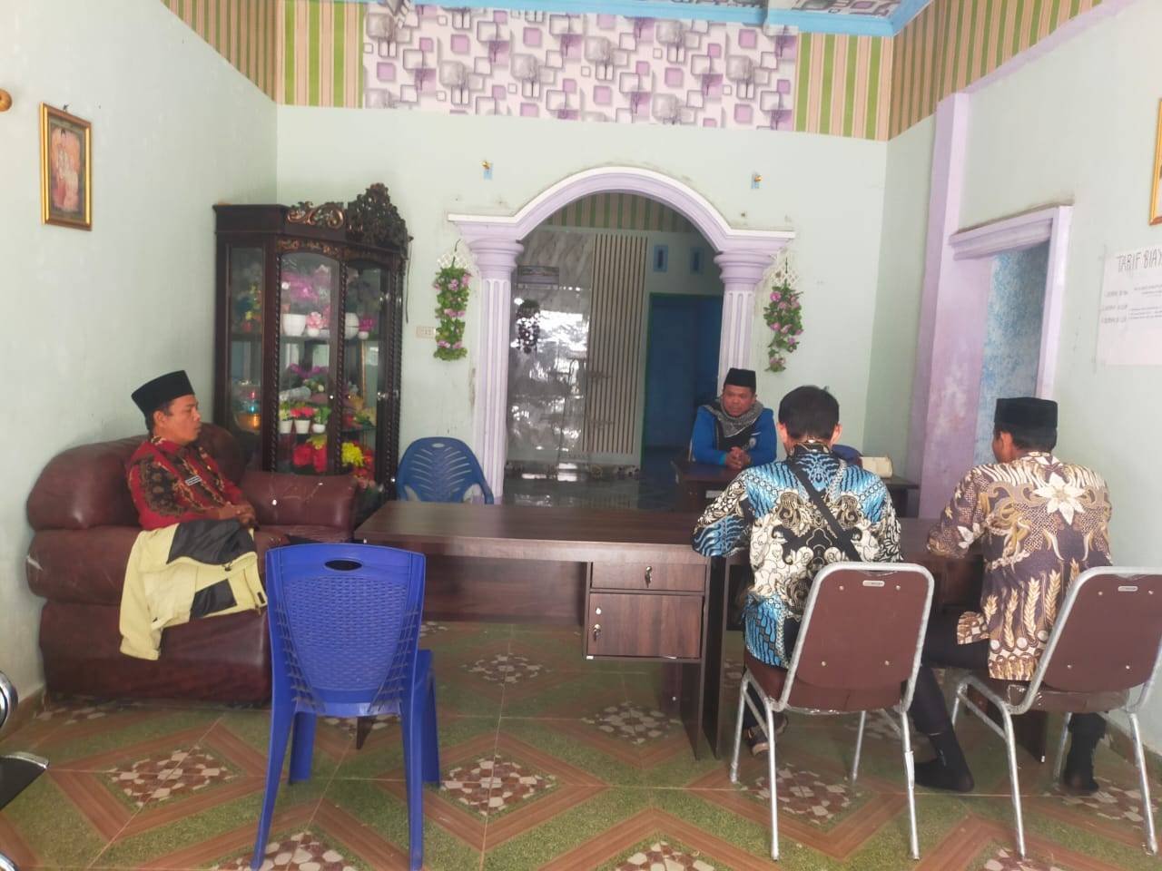 KUA Habinsaran, Nassau, Borbor, Gelar Rapat Internal Bulanan Dengan Tema “Mengubah Mindset Menuju Inovasi Kerja"”