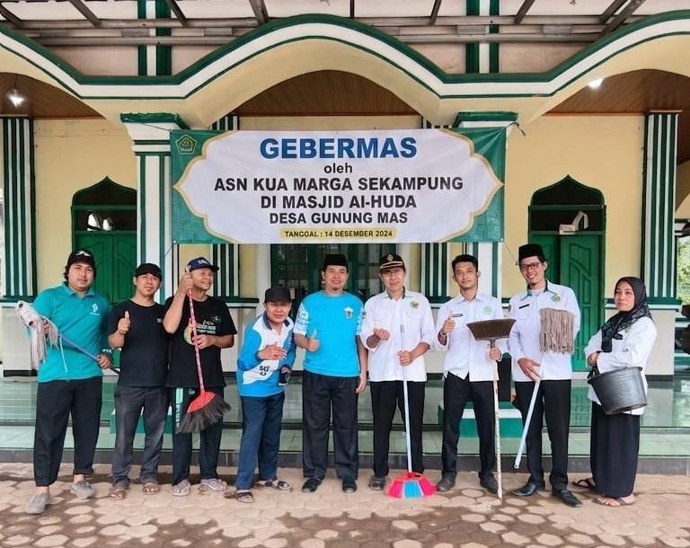 KUA Marga Sekampung Gelar GEBER MAS di Masjid Al-Huda Desa Gunung Mas