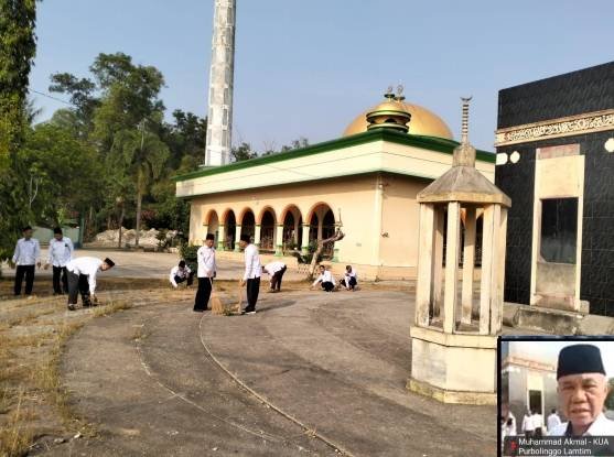 KUA Purbolinggo Semarakkan GEBER MAS Serentak di Masjid Al-Falah
