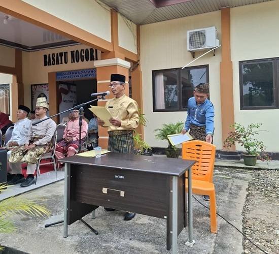 Kepala KUA Sentajo Raya Pandu Pembacaan Doa pada Hari Jadi Provinsi Riau ke-69 Tahun