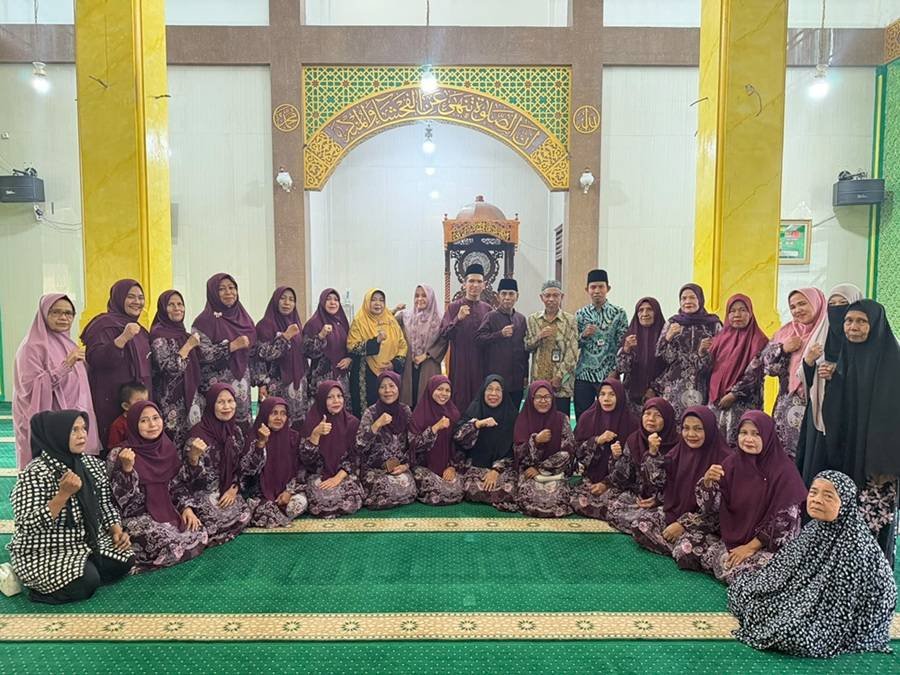KUA Pekanbaru Kota Bersama Majelis Taklim Masjid Darul Amal Gelar Doa Kebangsaan  