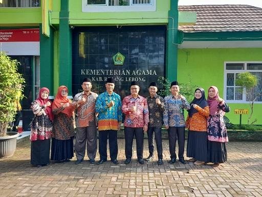 ASN KUA Curup Tengah Kompak Ikuti Upacara HUT Kemerdekaan RI ke-80