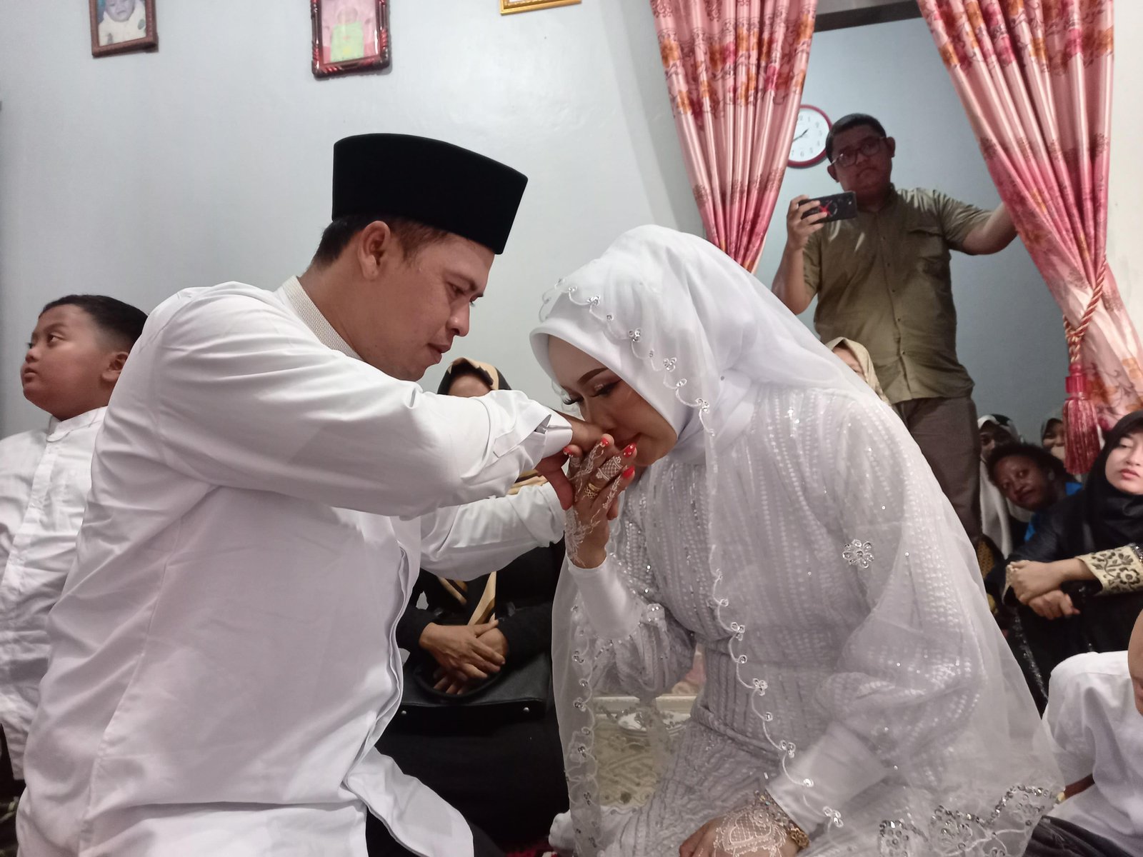PENGHULU BANSRI “ CARA MENGUNGKAPKAN CINTA “