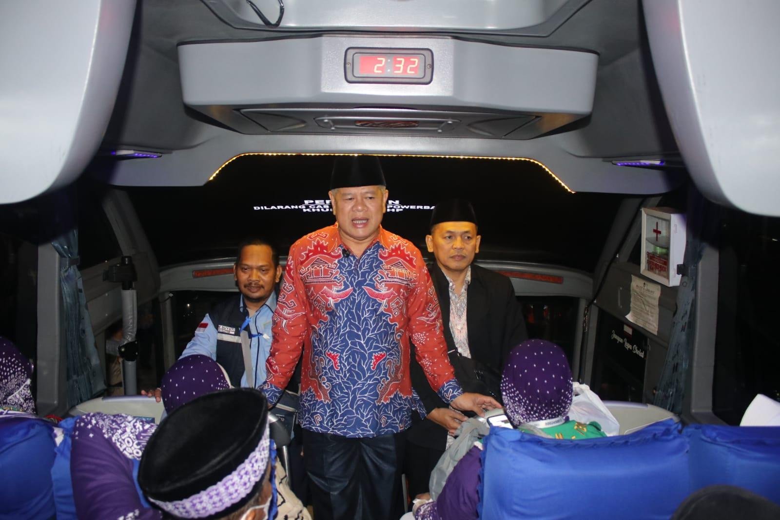 Plt Kakanwil Kemenag Lampung Sambut Kloter 45: 5.485 Jemaah Haji Telah Kembali ke Bumi Ruwa Jurai