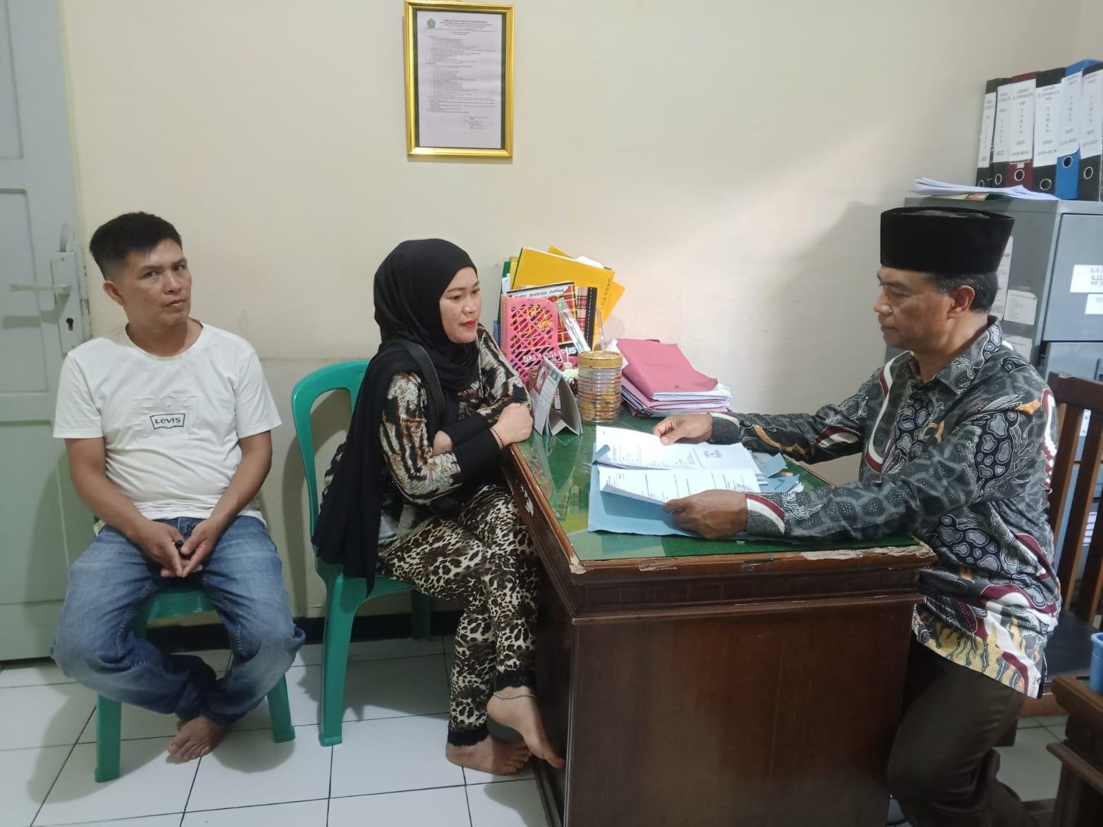 Penghulu KUA Curup Tengah Layani Konsultasi Zakat dan Wakaf