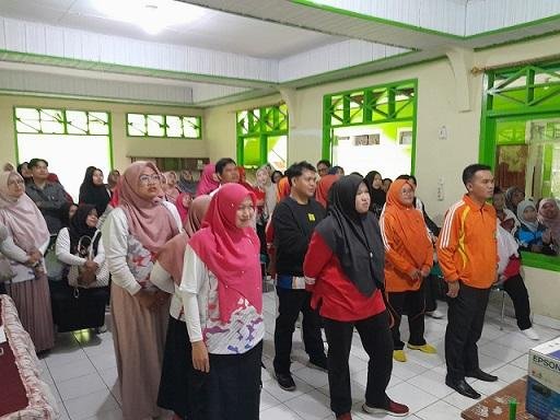 Penuh Antusias dan Semangat, Tim KUA Curup Tengah Ikuti Lomba Tebak Gambar
