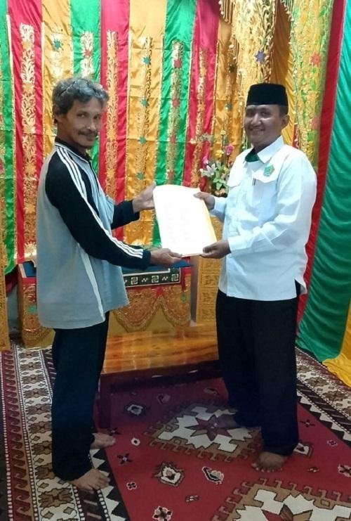 Kepala KUA Kec. Rupat Utara Pimpin Penandatangan Akta Ikrar Wakaf