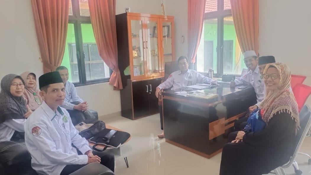 KUA Pekanbaru Kota Gelar Rapat Guna Bahas Gerakan Penanaman Pohon