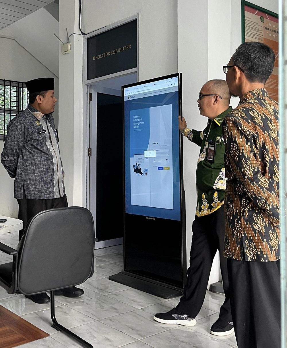 Tingkatkan Layanan, KUA Gunung Toar Dikunjungi Oleh Ka. Kankemenag Kuansing 