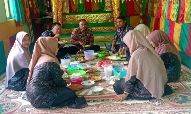Memasuki Masa Purna Tugas, Kepala KUA Kecamatan Logas Tanah Darat Gelar Perpisahan