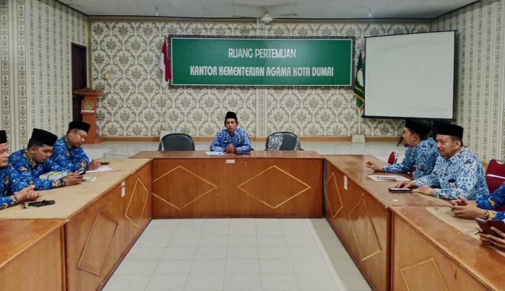 Ka. KUA se-Kota Duma Ikuti Pembinaan Perdana Oleh Kasi Bimas 