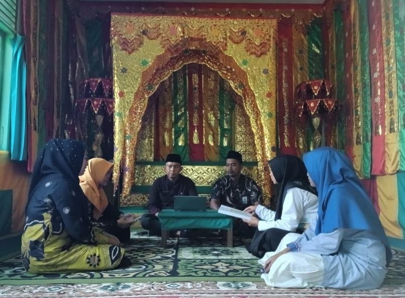 Tingkatkan Etos Kerja, KUA Kecamatan Logas Tanah Darat Gelar Pembinaan Mental dan Rohani Pegawai