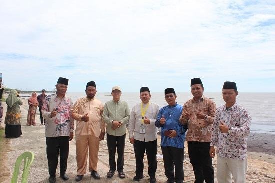 Kepala KUA Kec. Bengkalis Ikuti Silaturahim dan Pembinaan Bersama Kakanwil di Pantai Selatbaru