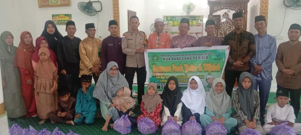 KUA Rangsang Pesisir Salurkan 13 Paket Bantuan dalam Program Lebaran Yatim & Difabel 1447 H