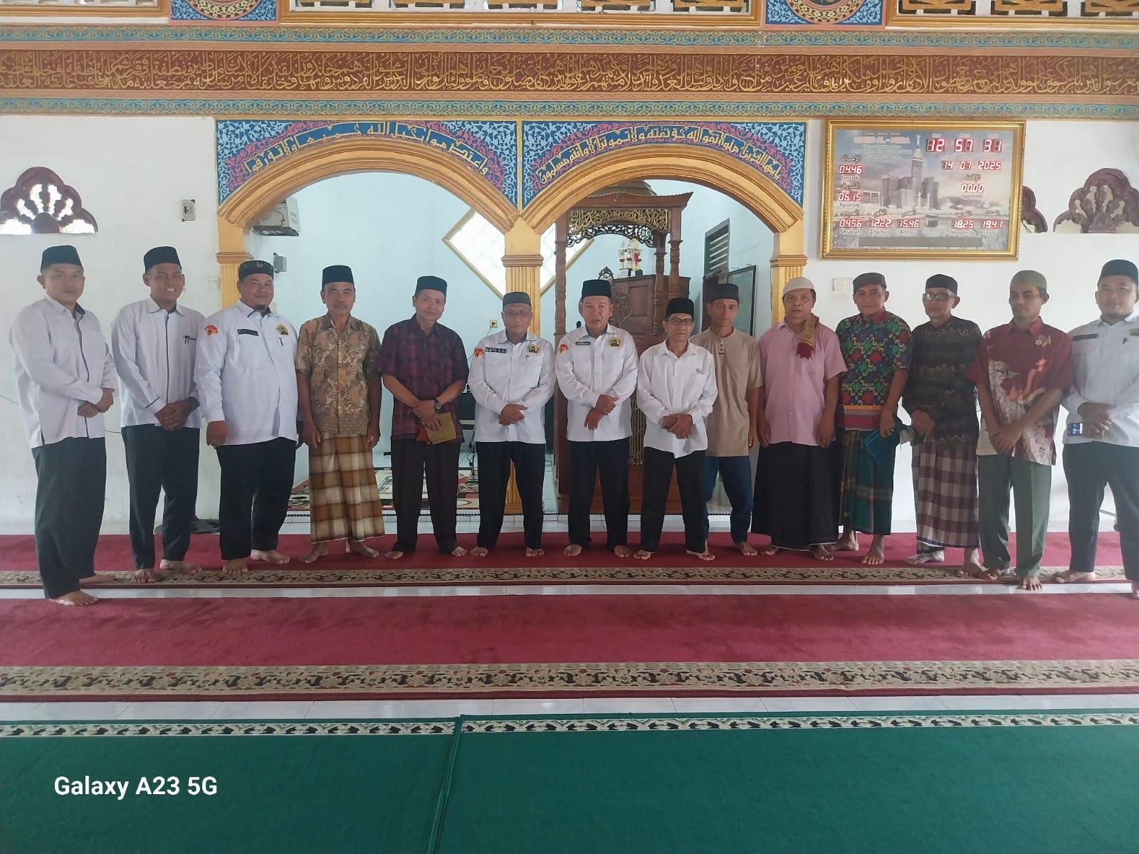 Safari Salat Dzuhur Kantor Urusan Agama Kecamatan Benai Sebagai Upaya Mempererat Silaturahmi