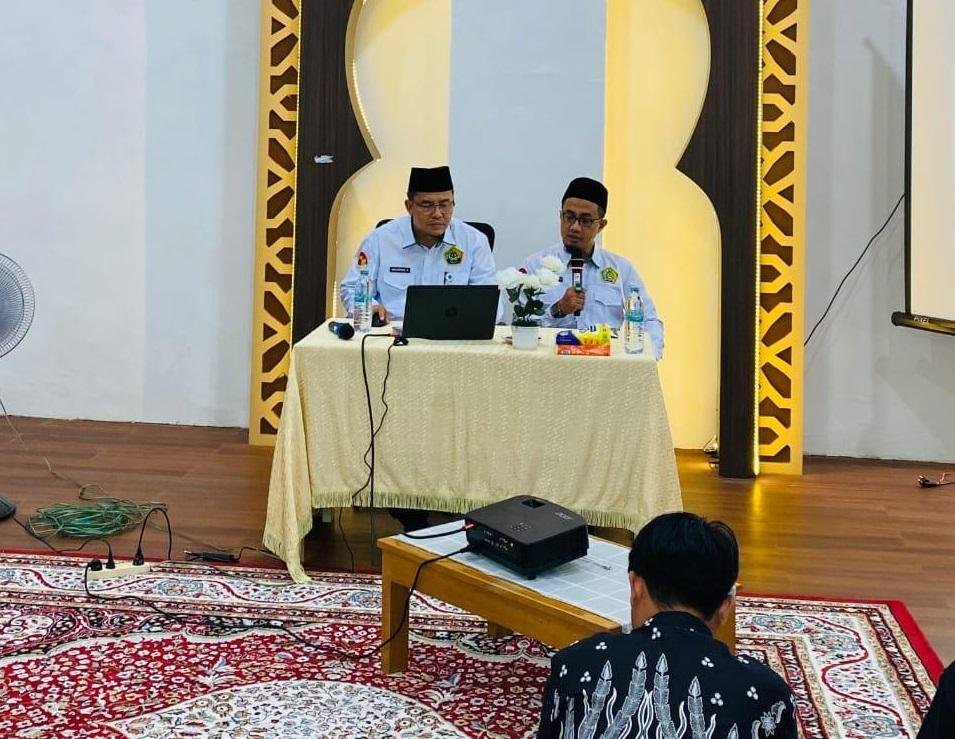 Kepala KUA Sentajo Raya Pandu Bimbingan Perkawinan bagi Calon Pengantin