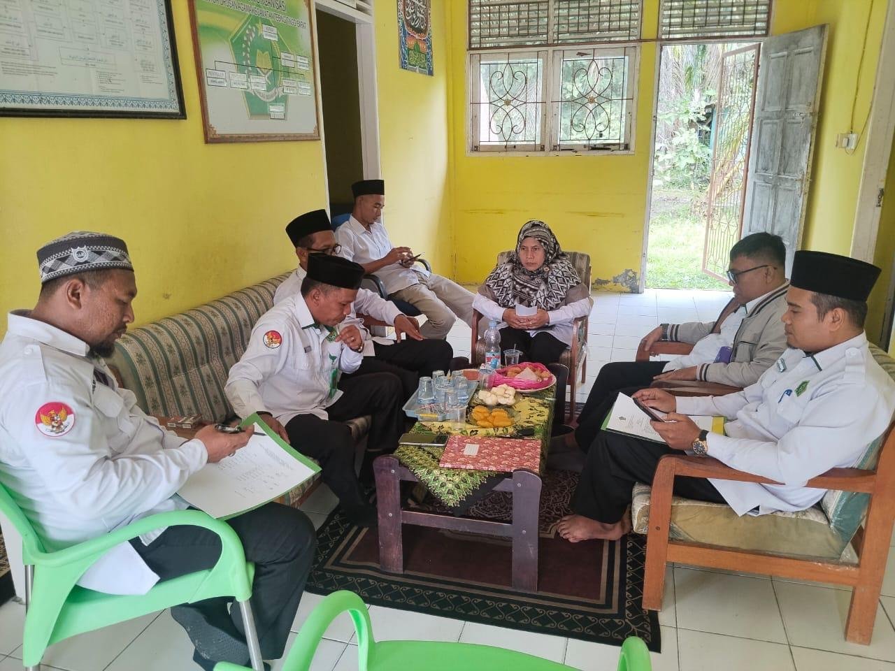 KUA Tebing Tinggi Barat Gelar Rapat Kerja Pembentukan Tim GAS dan Penegasan SOP Pelayanan