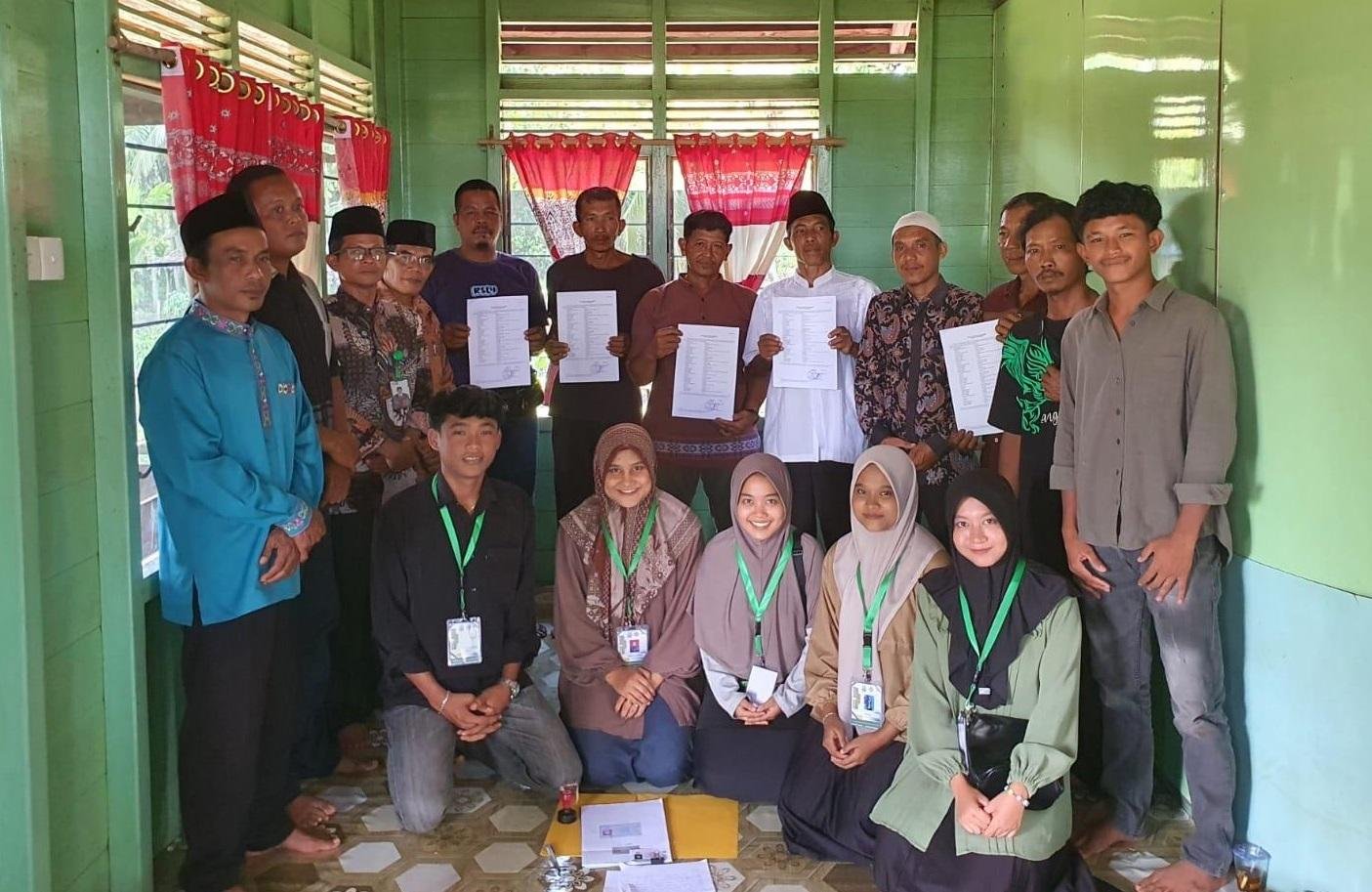 KUA Rangsang Pesisir Laksanakan Prosesi Ikrar Wakaf dan Penyerahan Akta Wakaf