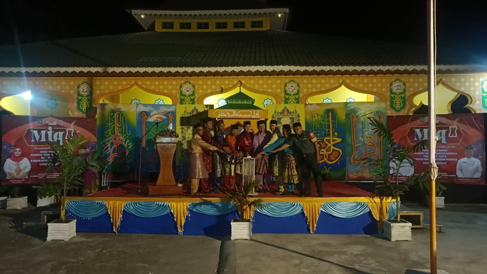 Kepala KUA Kec. Bantan Hadiri Pembukaan MTQ Ke-X Desa Berancah