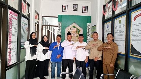 Kepala dan Staff KUA Kec. Mandau Sambut Hangat Mahasiswi Magang STAI Hubbulwathon Duri