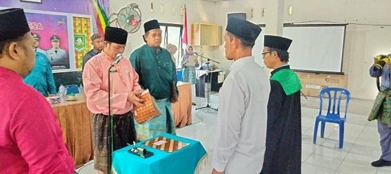 Kepala KUA Bengkalis Bertindak Sebagai Rohaniawan pada Pelantikan Kaur Perencanaan Desa Pedekik