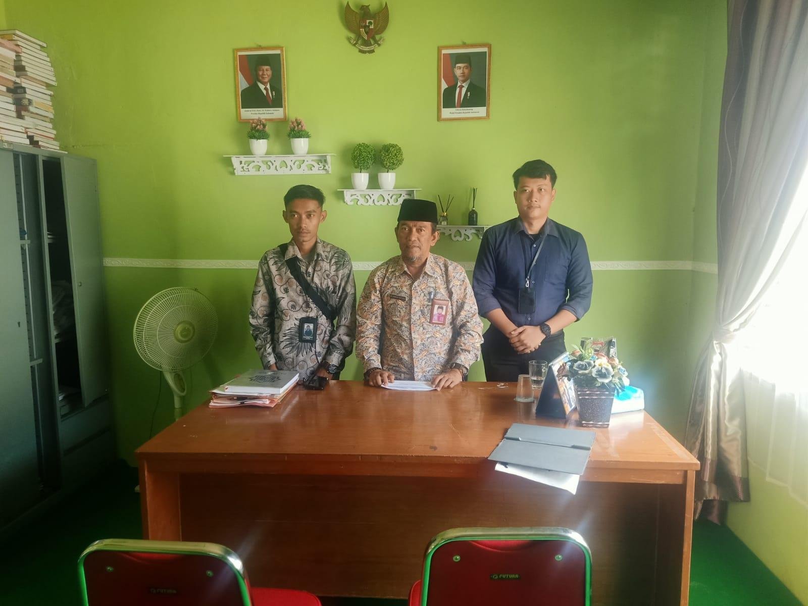 Kepala KUA Tanah Putih Terima Kunjungan Sosialisasi Sekolah Rakyat Terintegrasi 11 Rokan Hilir