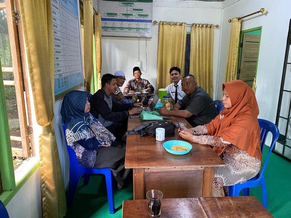 KUA Rangsang Pesisir Gelar Rapat Internal Tim Pendataan GAS, Capaian Sudah 75 Persen