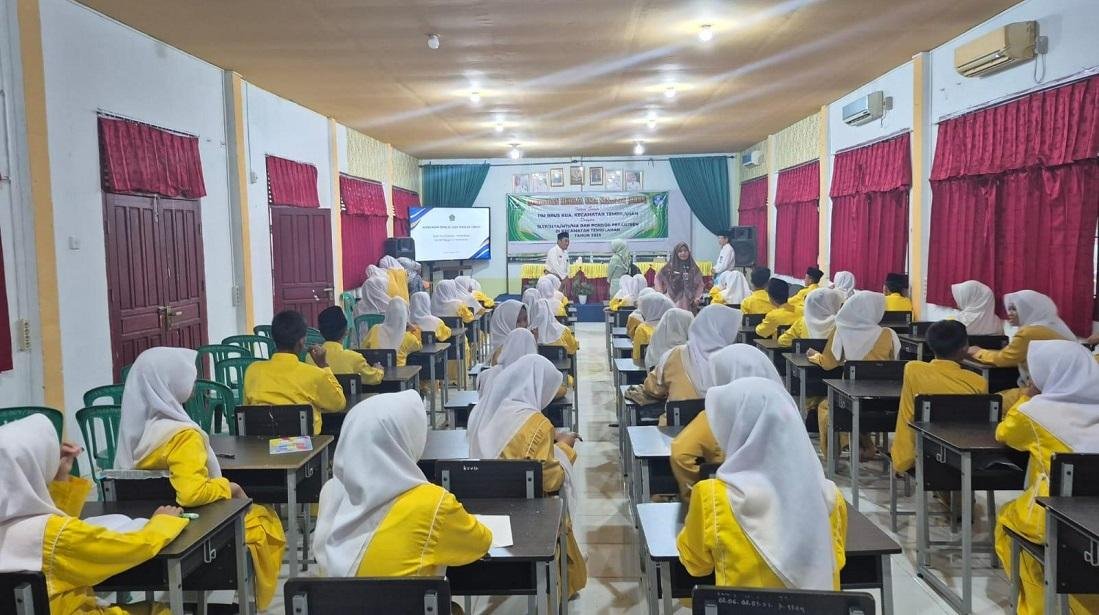 KUA Tembilahan Gelar Bimbingan Remaja Usia Sekolah di SMPN 1 Tembilahan
