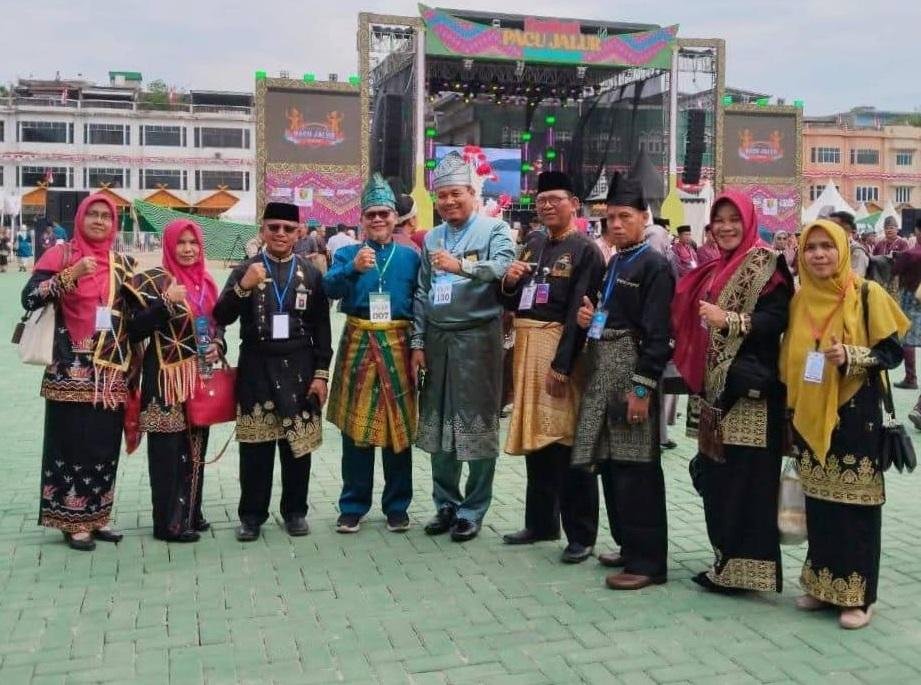 Kepala KUA Pangean Ikuti Pembukaan Pacu Jalur Tahun 2025