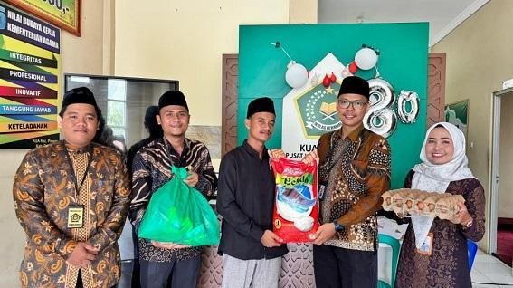 Merangkul Mualaf Kuatkan Ukhuwah, Kolaborasi UPZ KUA Pinggir Dengan Baznas Kab. Bengkalis 