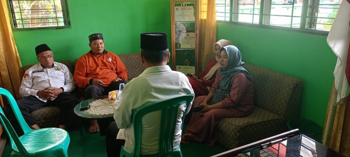 Seorang Putri Asal Banjar Benai, Sei Kukok, Resmi Masuk Islam di KUA Kecamatan Benai