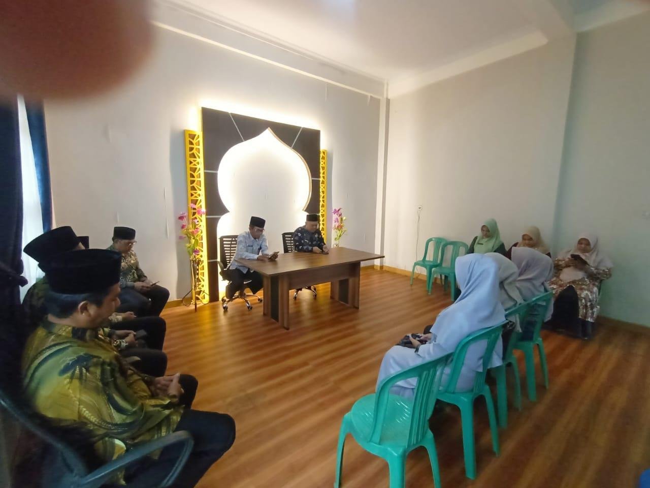 KUA Gunung Toar Gelar Pembinaan Mental, Soroti Eksistensi Manusia di Muka Bumi