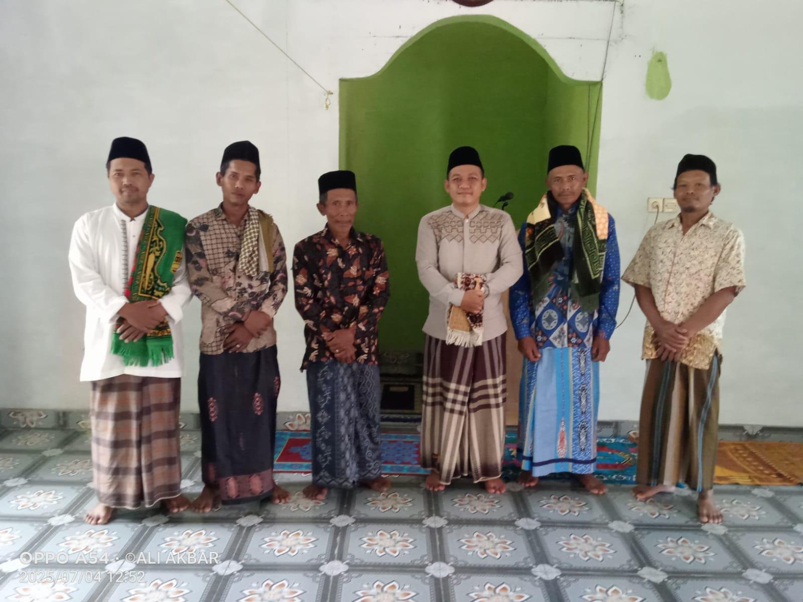 Laksanakan Safari Jum'at, Kepala Kua Bermani Ilir Bina Perangkat Agama