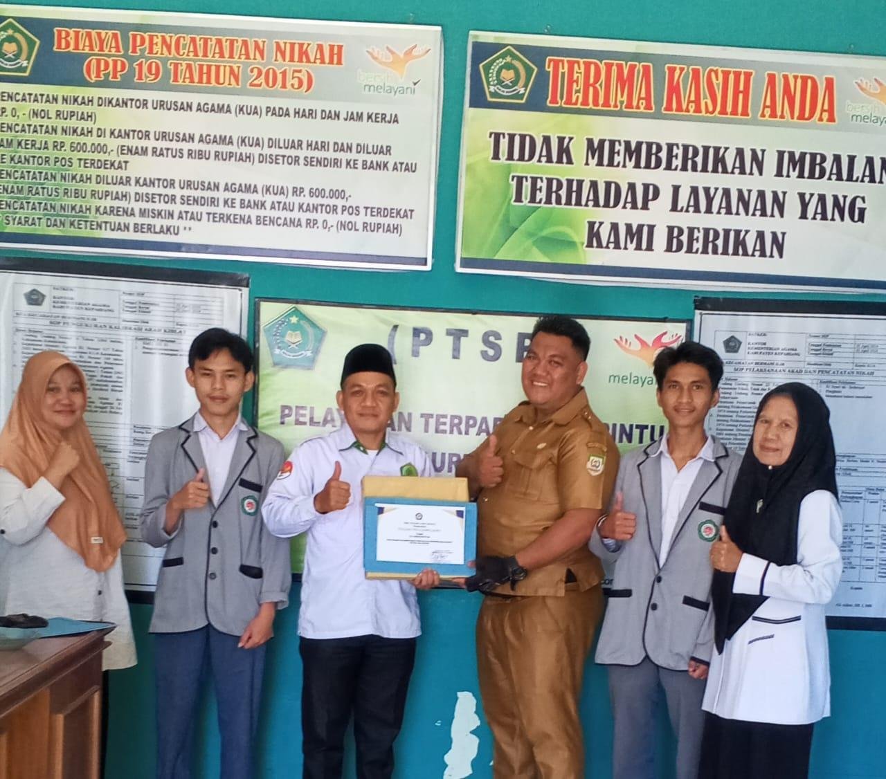 Kepala KUA Bermani Ilir Lepas Siswa Magang SMKN 3 Kepahiang