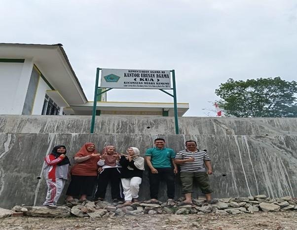 Gerakan jum'at bersih KUA Muara Kemumu