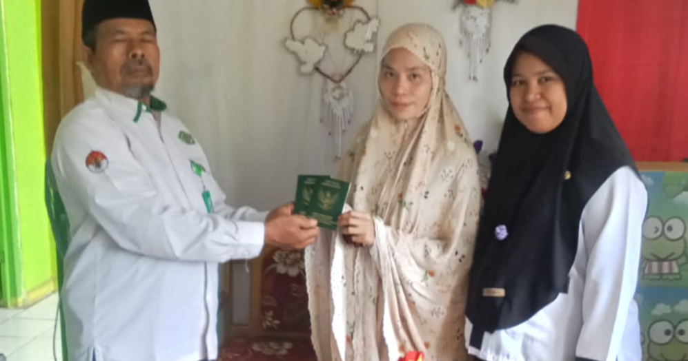 KUA Kec. Lais: Penyerahan Buku Nikah Setelah Sidang Isbat Nikah