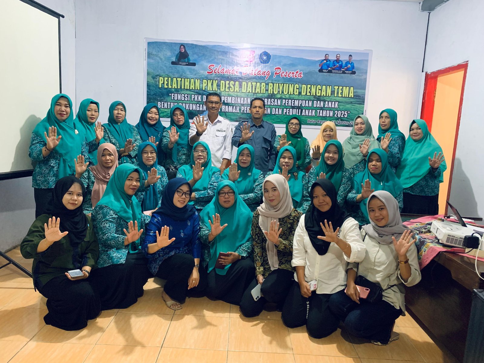 Staf KUA Kecamatan Kota Argamakmur ikuti pelatihan Desa Ramah Perempuan dan Peduli Anak Kecamatan Kota Argamakmur