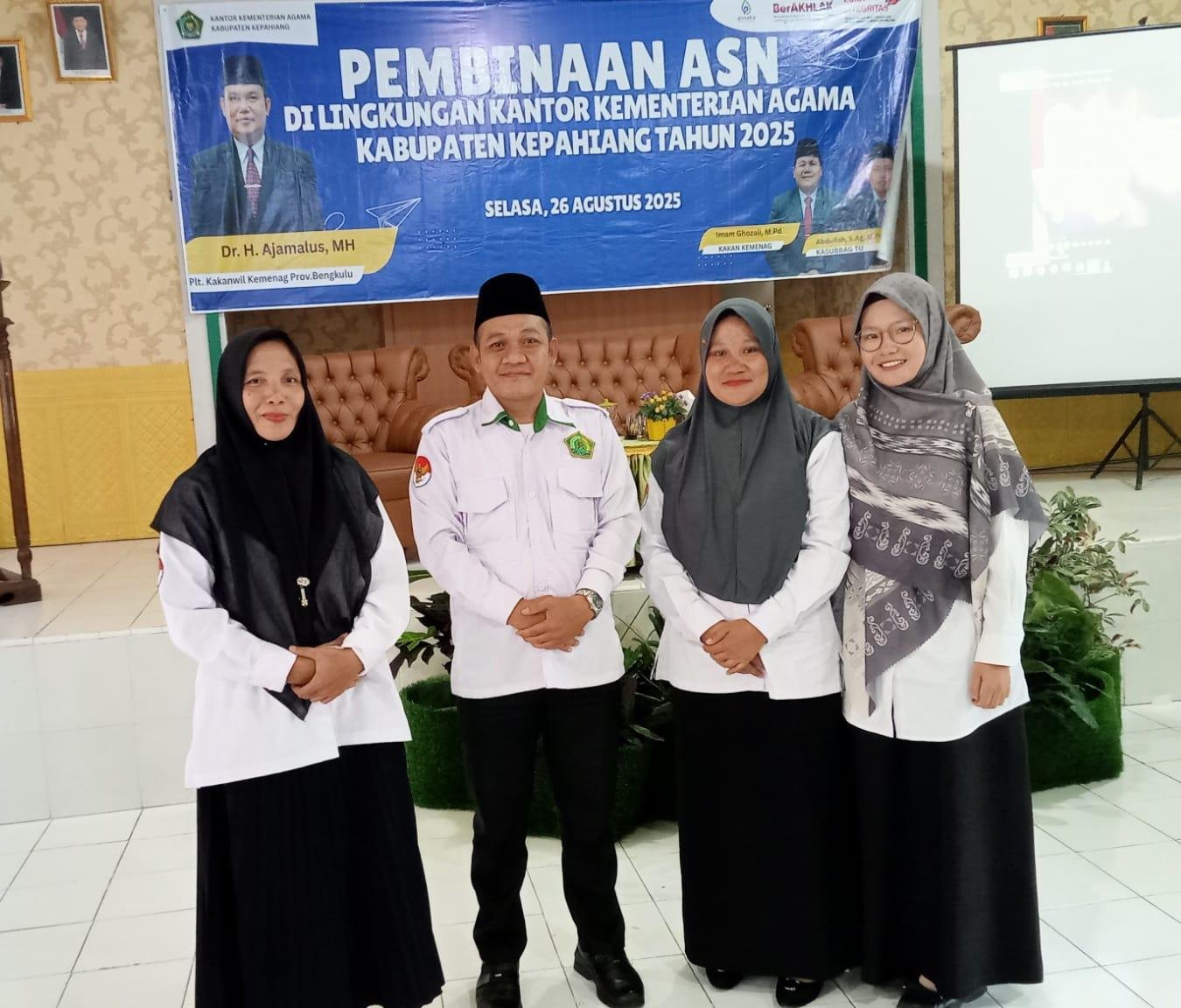 Jajaran KUA Bermani Ilir Hadiri Pembinaan ASN