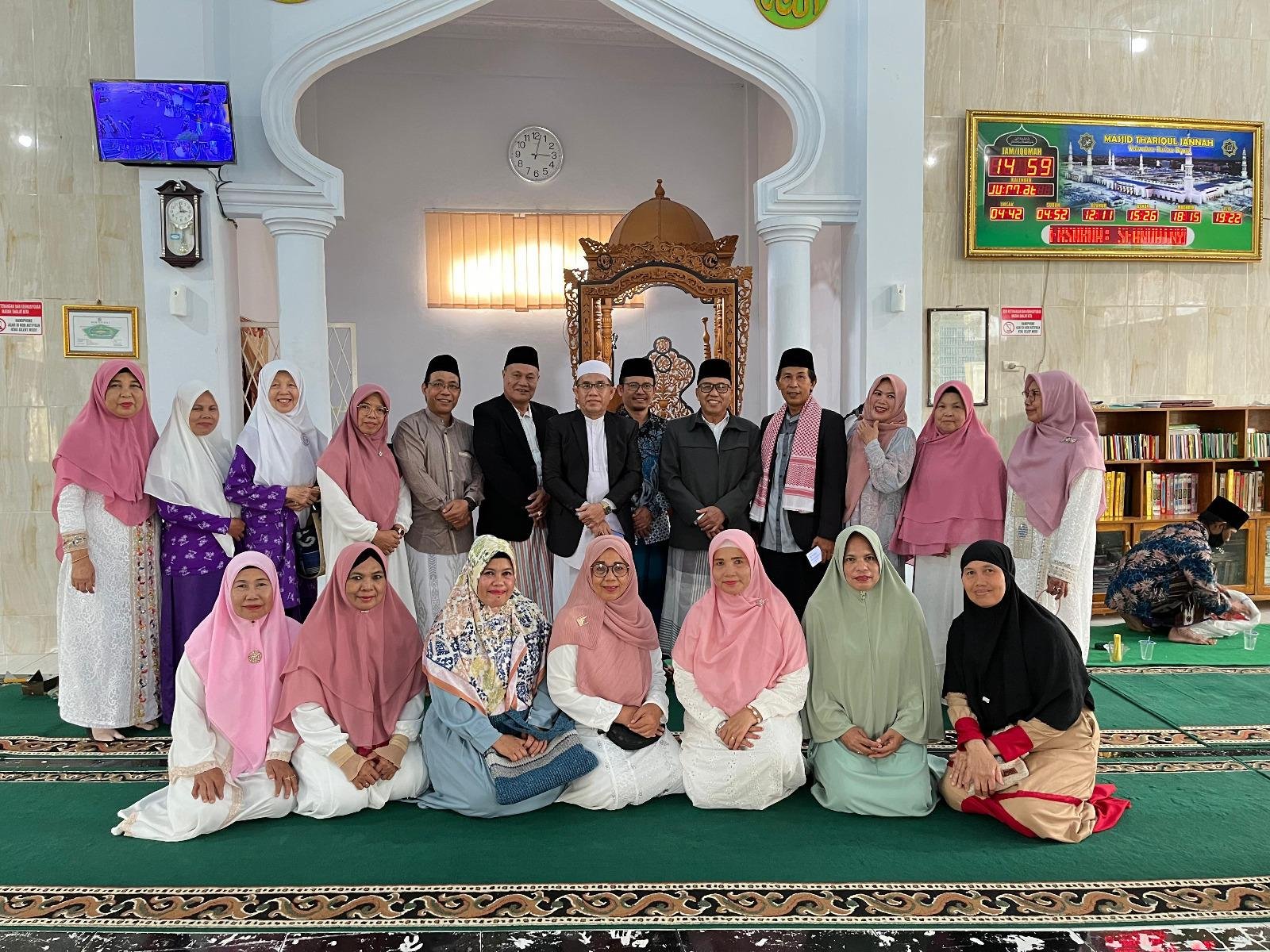 Kepala KUA Merigi Isi Ceramah Maulid Nabi Muhammad SAW Di Masjid Thariqul Jannah