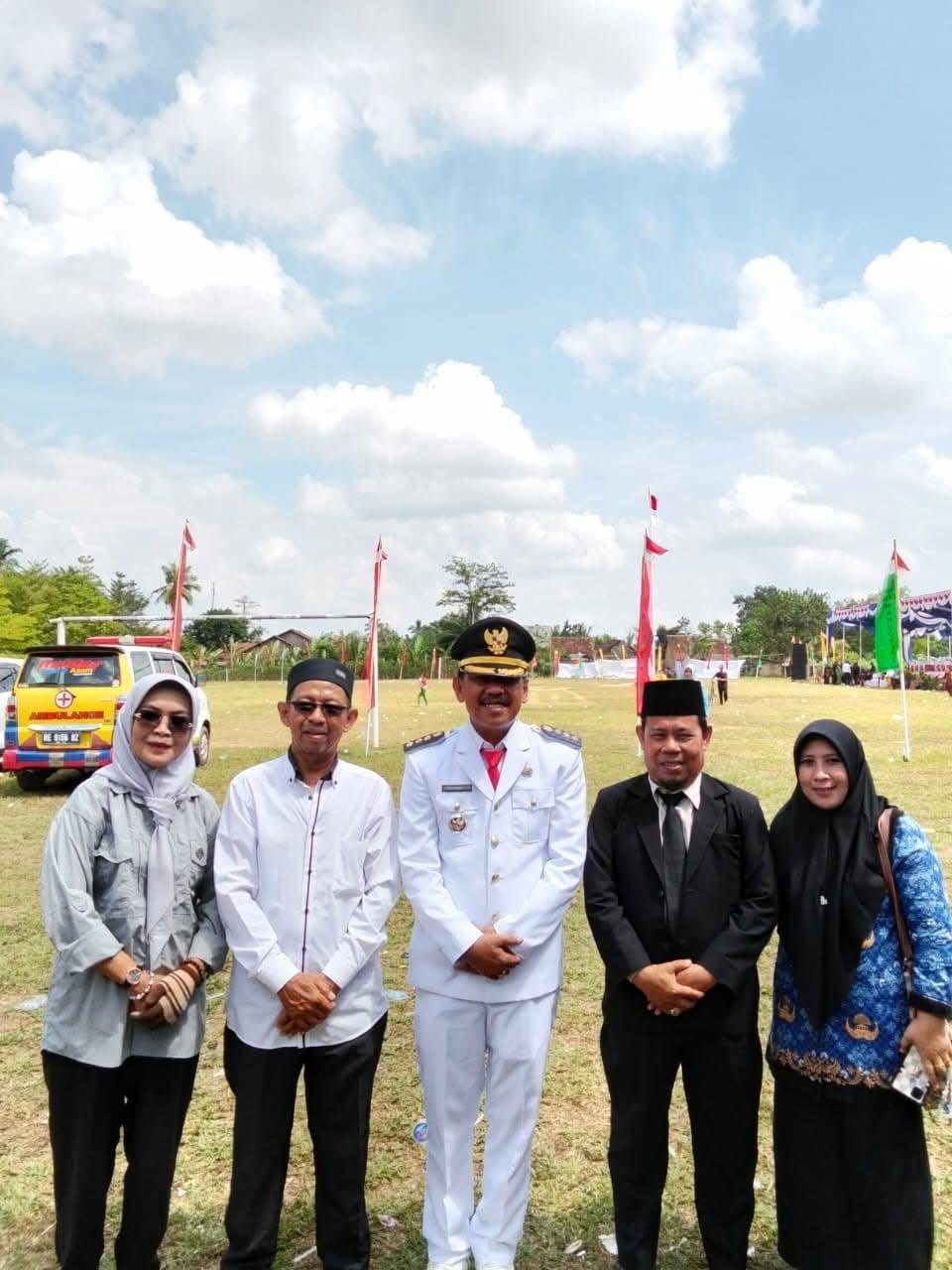 Kepala KUA Kotabumi Utara Pimpin Doa pada Upacara HUT RI ke-80