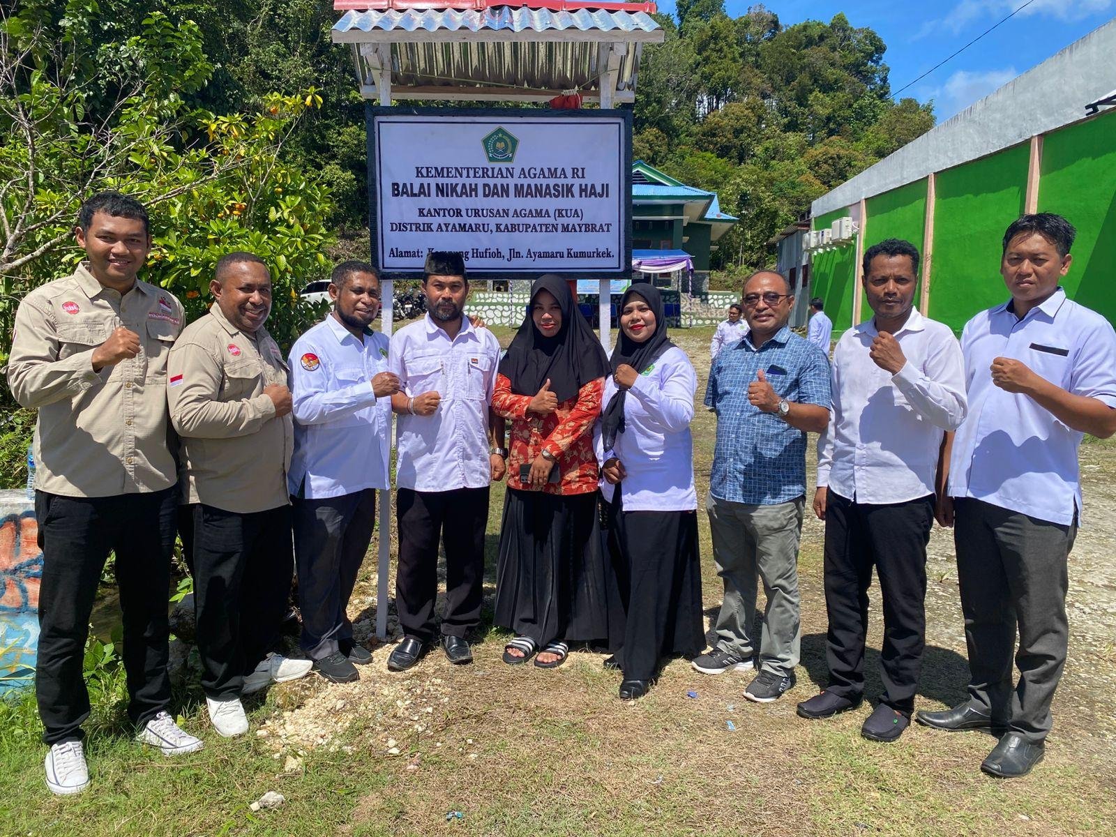 Kabid Haji & Bimas Islam Papua Barat Dampingi Kakanwil Kemenag Papua Barat Meresmikan KUA Distrik Ayamaru Kabupaten Maybrat Papua Barat Daya