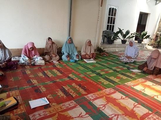 Pengajian Rutin Muslimat NU, ASN KUA Curup Tengah : Mari Kita Galakkan Kegiatan Belajar Mengaji