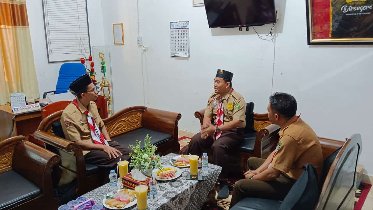 Persiapan Launching Program KUA Goes To School Kepala KUA Labuhan Ratu Lakukan Kunjungan ke SMA IT Baitul Muslim